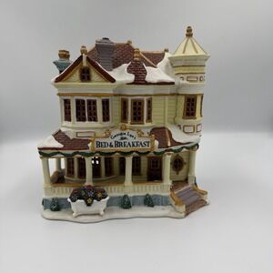 Lemax Rare 2001 Retired LEMAX Georgia Lyn's Bed & Breakfast Caddington Village